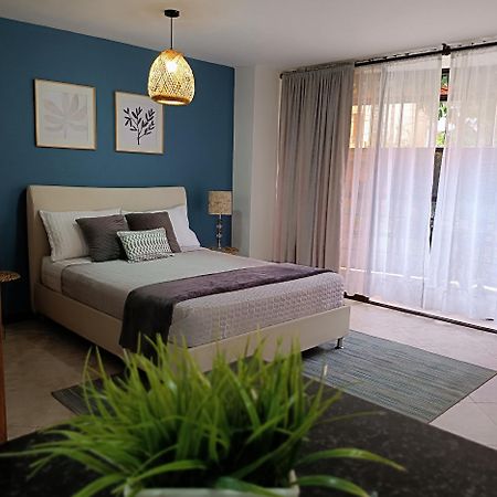 Апартаменты Acogedor Apartaestudio Ubicado En Laureles Медельин Экстерьер фото