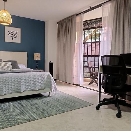 Апартаменты Acogedor Apartaestudio Ubicado En Laureles Медельин Экстерьер фото